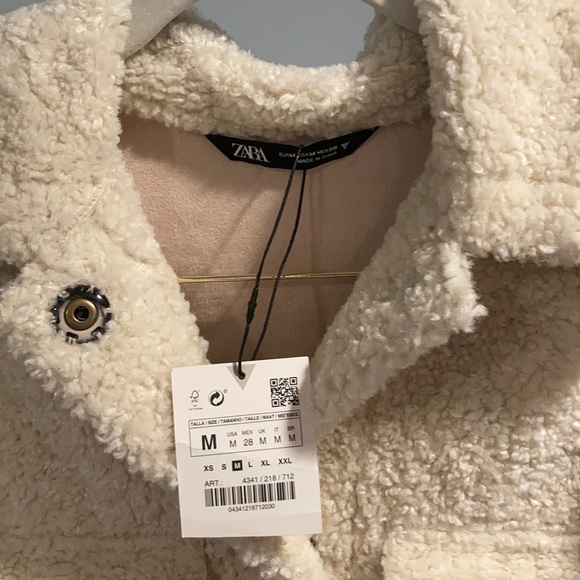 Zara Coat//Fuzzy Double Pocket - Picture 3 of 4